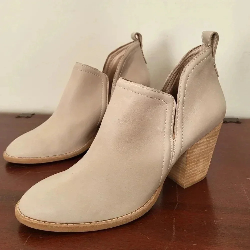 Jeffrey Campbell Rosalee Western Inspired Leather Stacked Heel Ankle Booties(10)